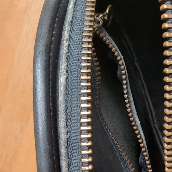 Vintage Coach Chester Bag, #9901, Black - Picture 14 of 16